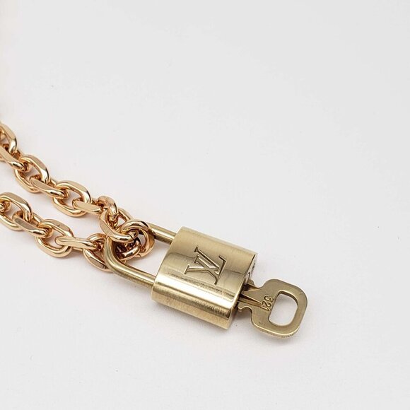100% Auth Louis Vuitton Lock & Key with Unbranded Gold Plated Chain Necklace - Picture 4 of 7